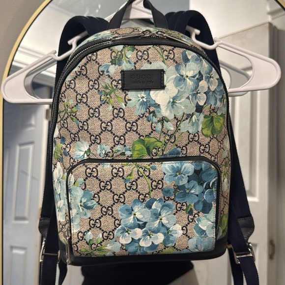 Gucci Bloom Backpack - Picture 3 of 14